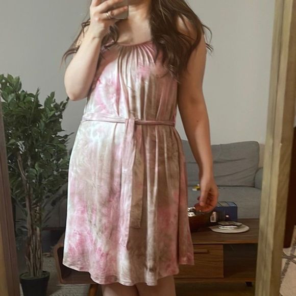 STARLET TIE DYE DRESS IN DUSTY PINK NWOT - Picture 2 of 4